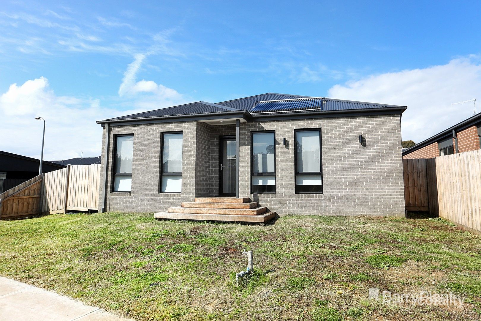 43 Harmon Dr, Drouin, VIC 3818