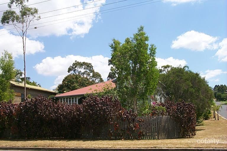 68 Davis St, The Range, QLD 4700
