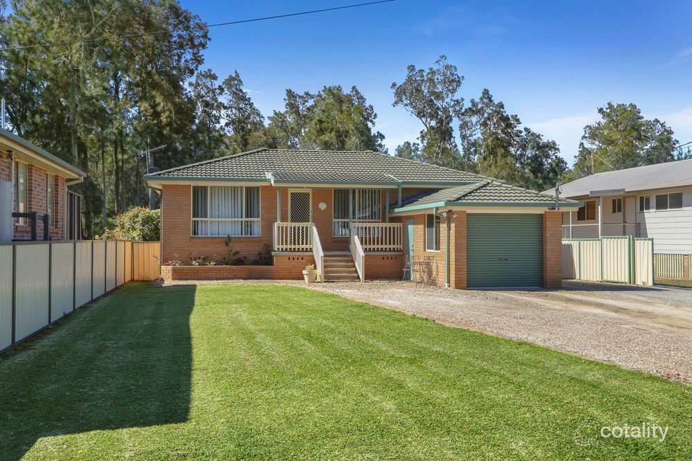 211 Geoffrey Rd, Chittaway Point, NSW 2261