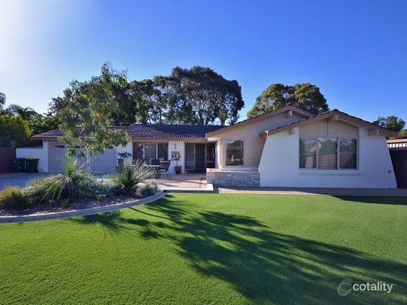 41 Wedgewood Dr, Edgewater, WA 6027