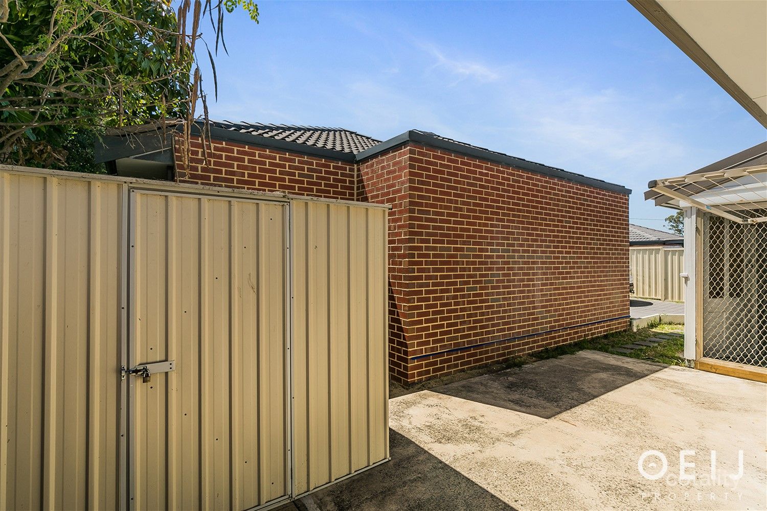 28 Hartfield St, Queens Park, WA 6107