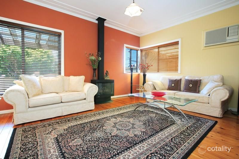 1 Palomar Pde, Freshwater, NSW 2096