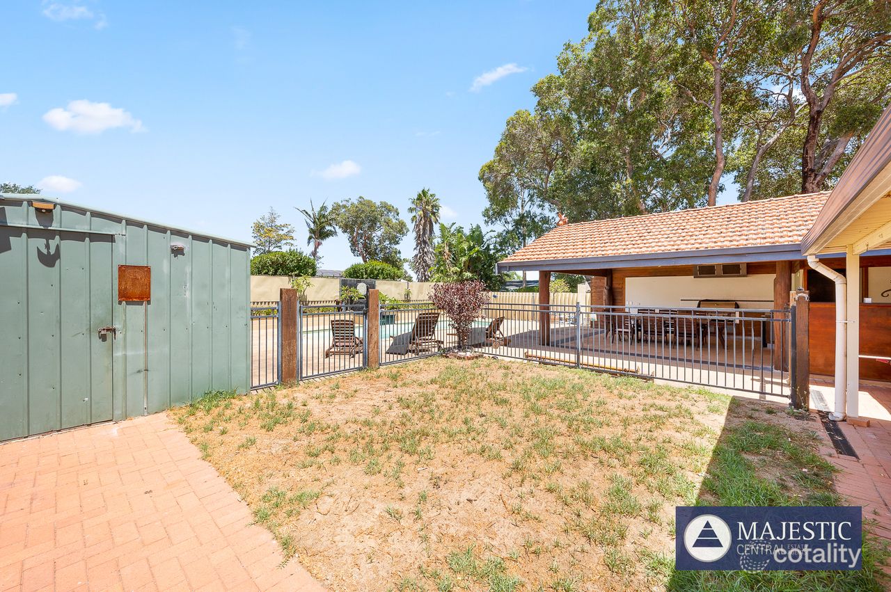 37 Urch Rd, Kalamunda, WA 6076