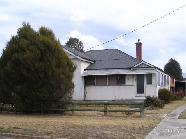 18 Symes St, Stanthorpe, QLD 4380