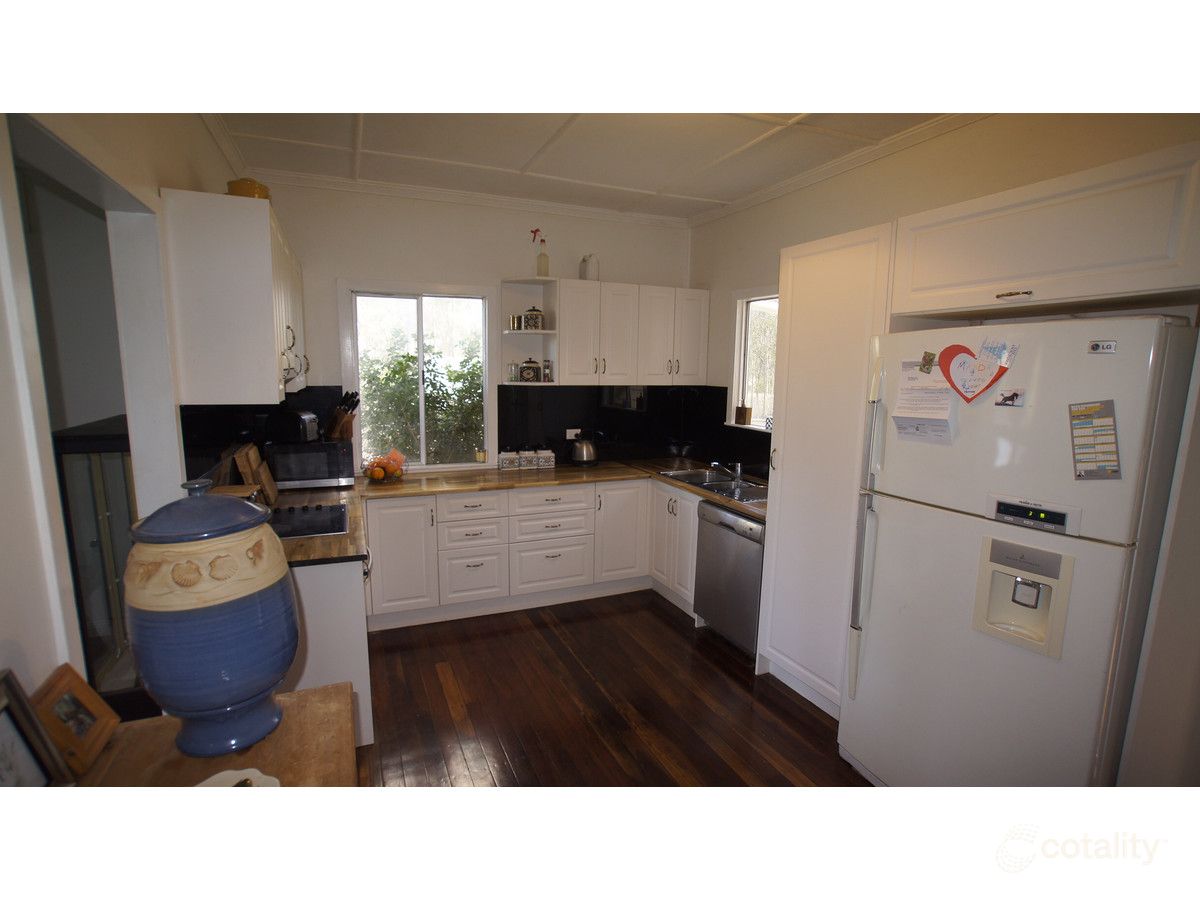 279 Gatton Esk Rd, Adare, QLD 4343