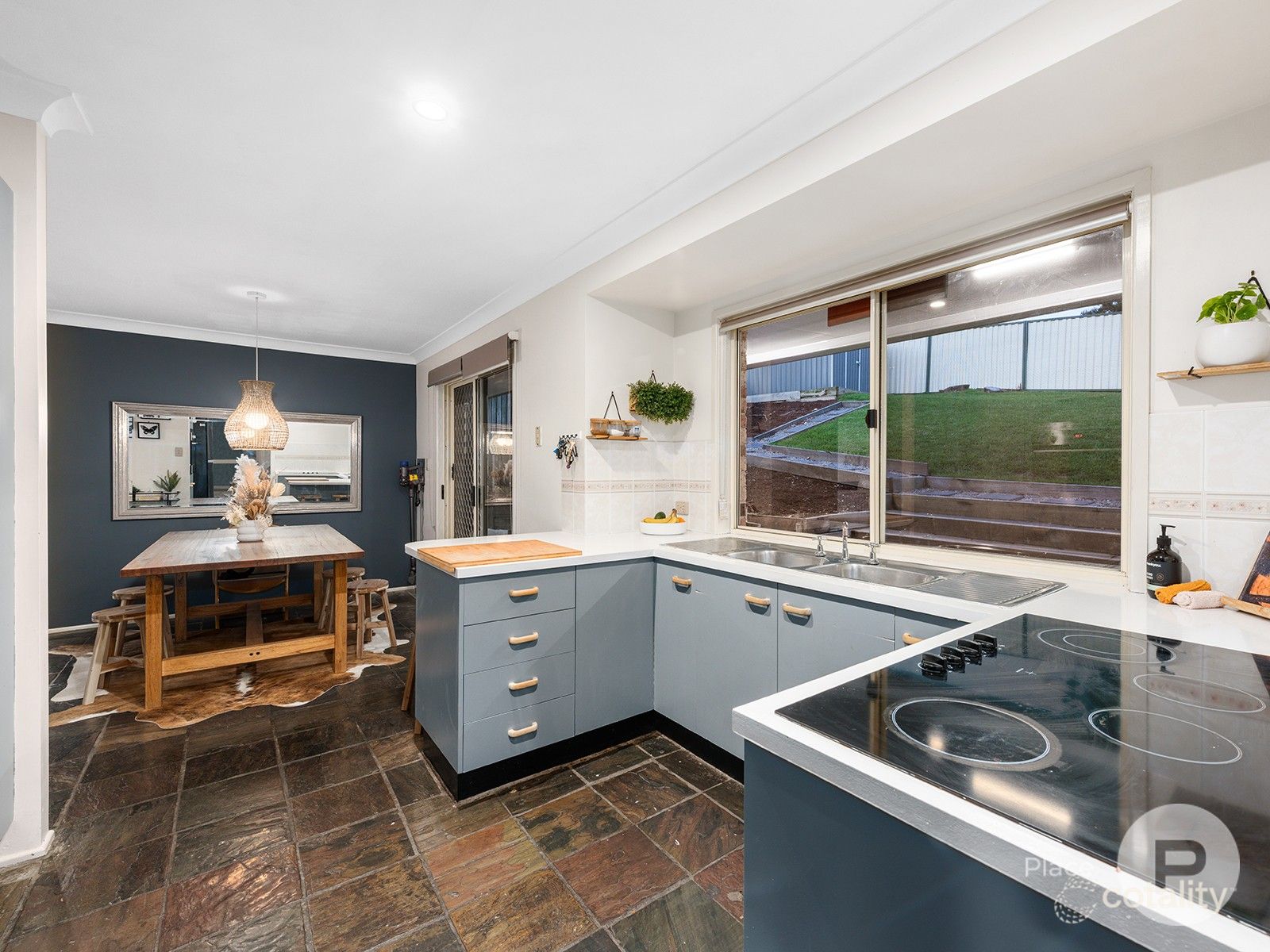50 Gilford Cres, Albany Creek, QLD 4035