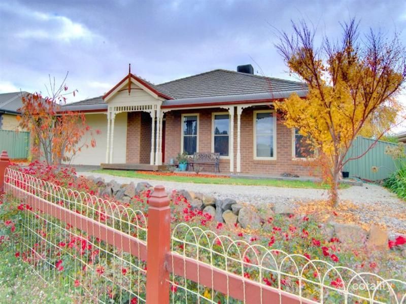 14 Debono Dr, Miners Rest, VIC 3352