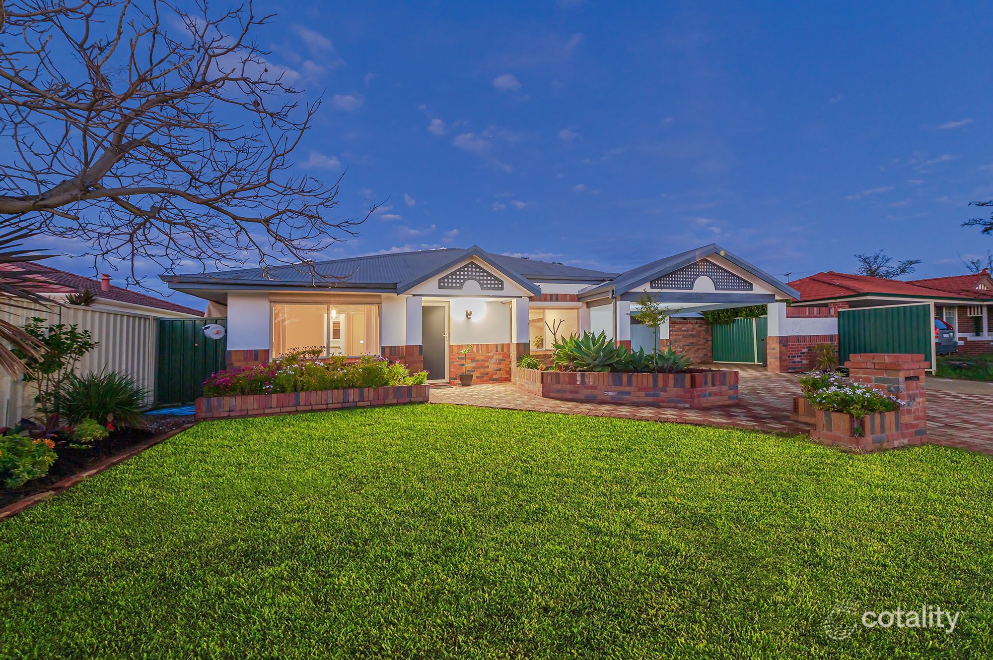 14 Bloodwood Dr, Marangaroo, WA 6064