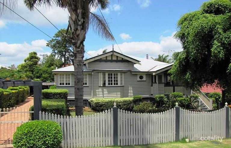 8 Hunter St, Greenslopes, QLD 4120