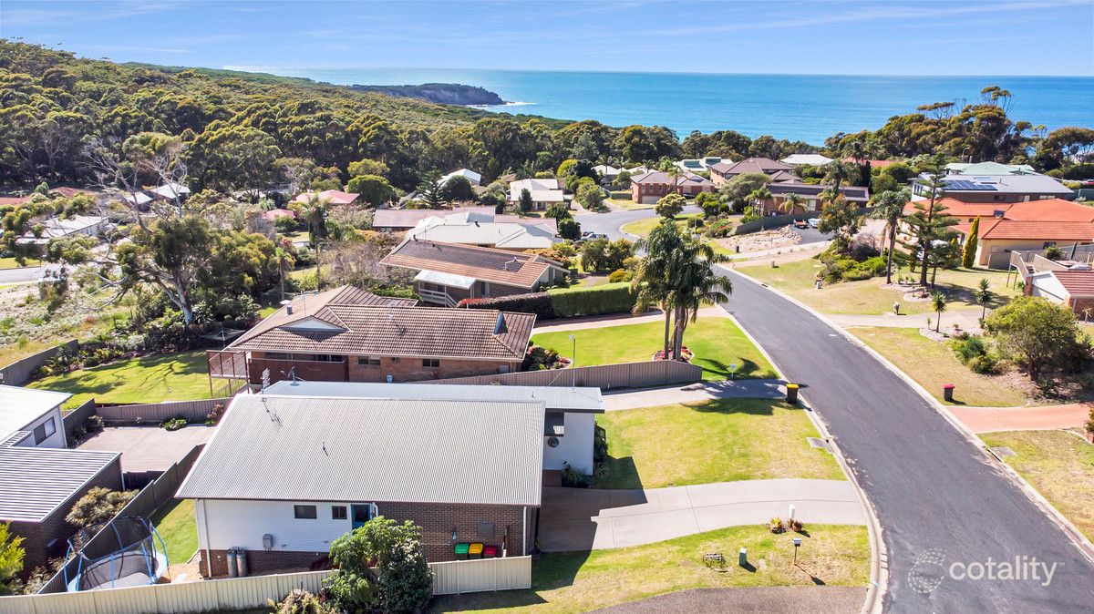 9a Flora Ct, Tura Beach, NSW 2548