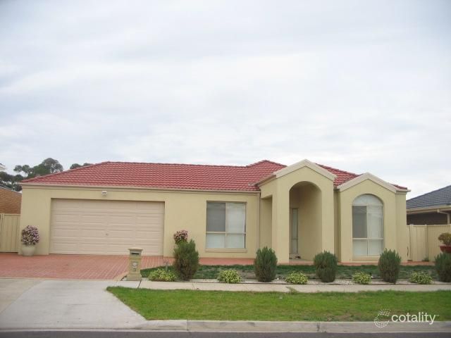 3 Winnunga Rd, Cairnlea, VIC 3023