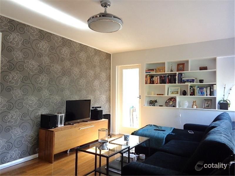 4/2 Warragul Ave, New Town, TAS 7008