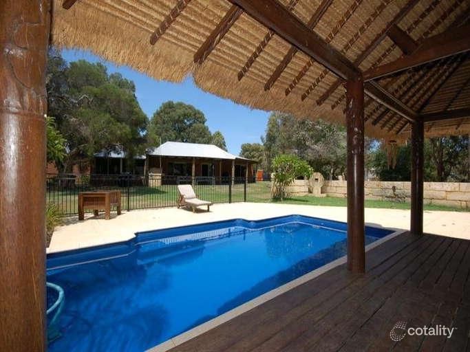 97 Lakelands Dr, Gnangara, WA 6077