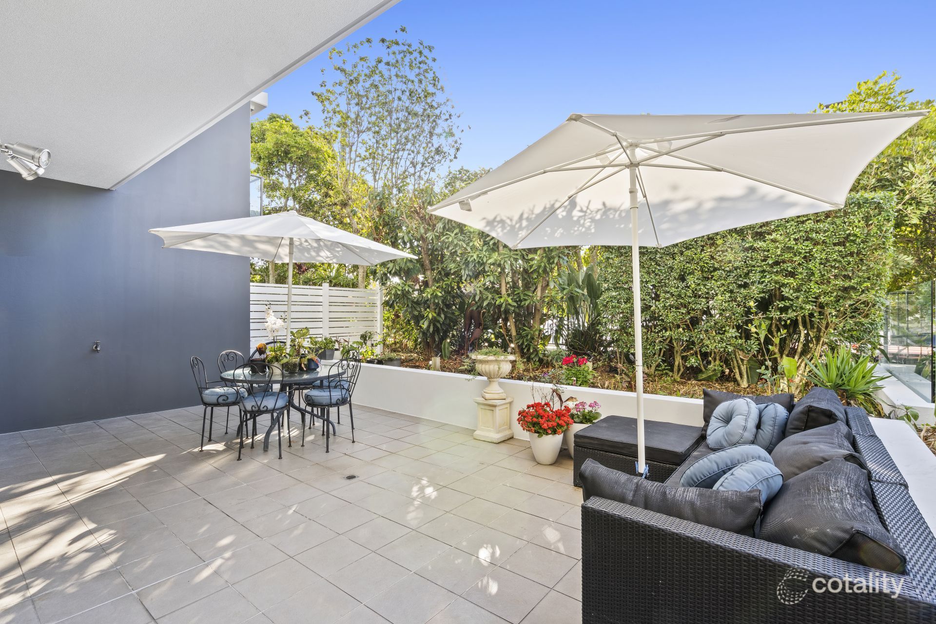 2001/438 Marine Pde, Biggera Waters, QLD 4216