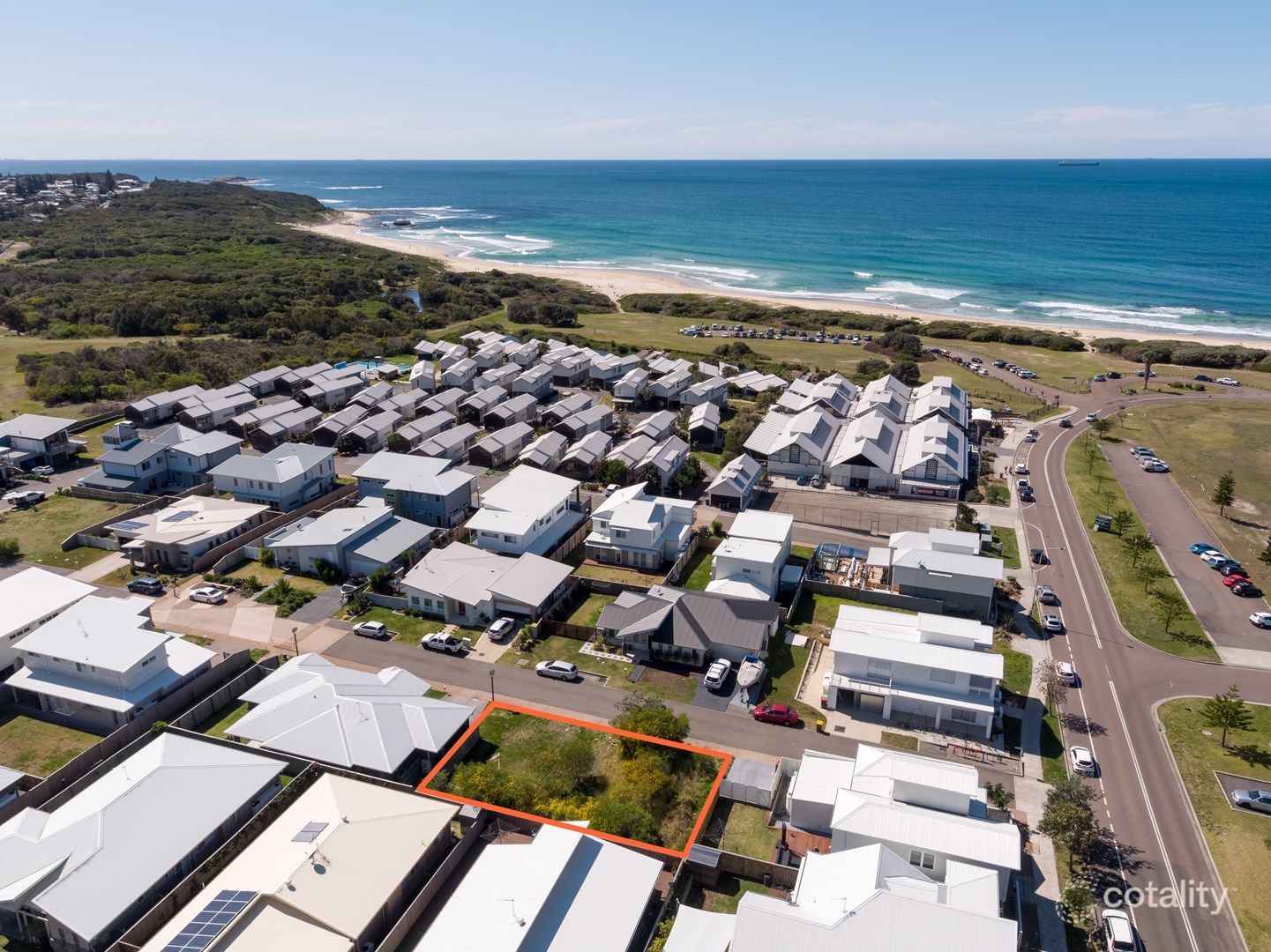 3 Village Gr, Caves Beach, NSW 2281
