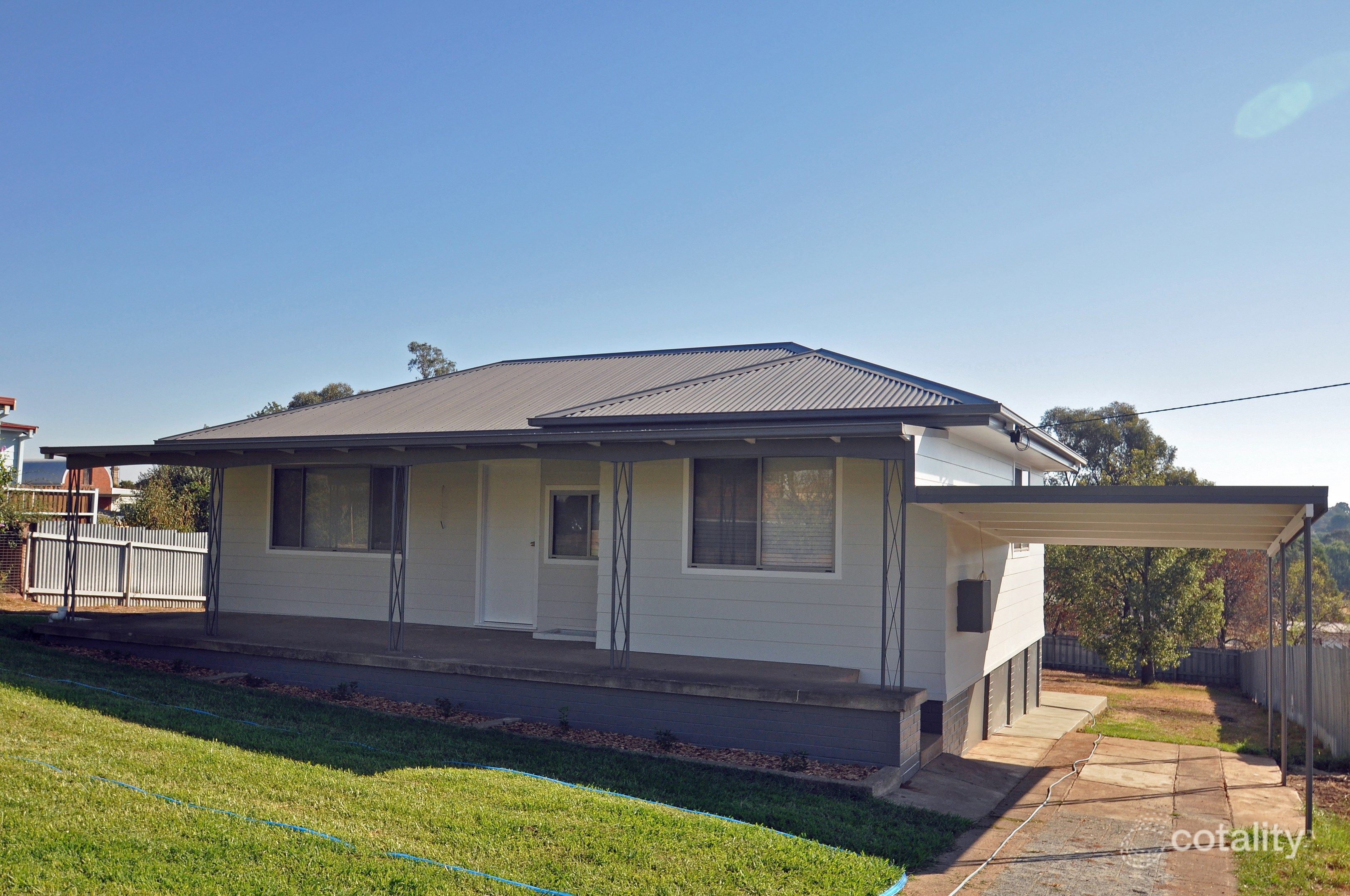 64 George St, Junee, NSW 2663