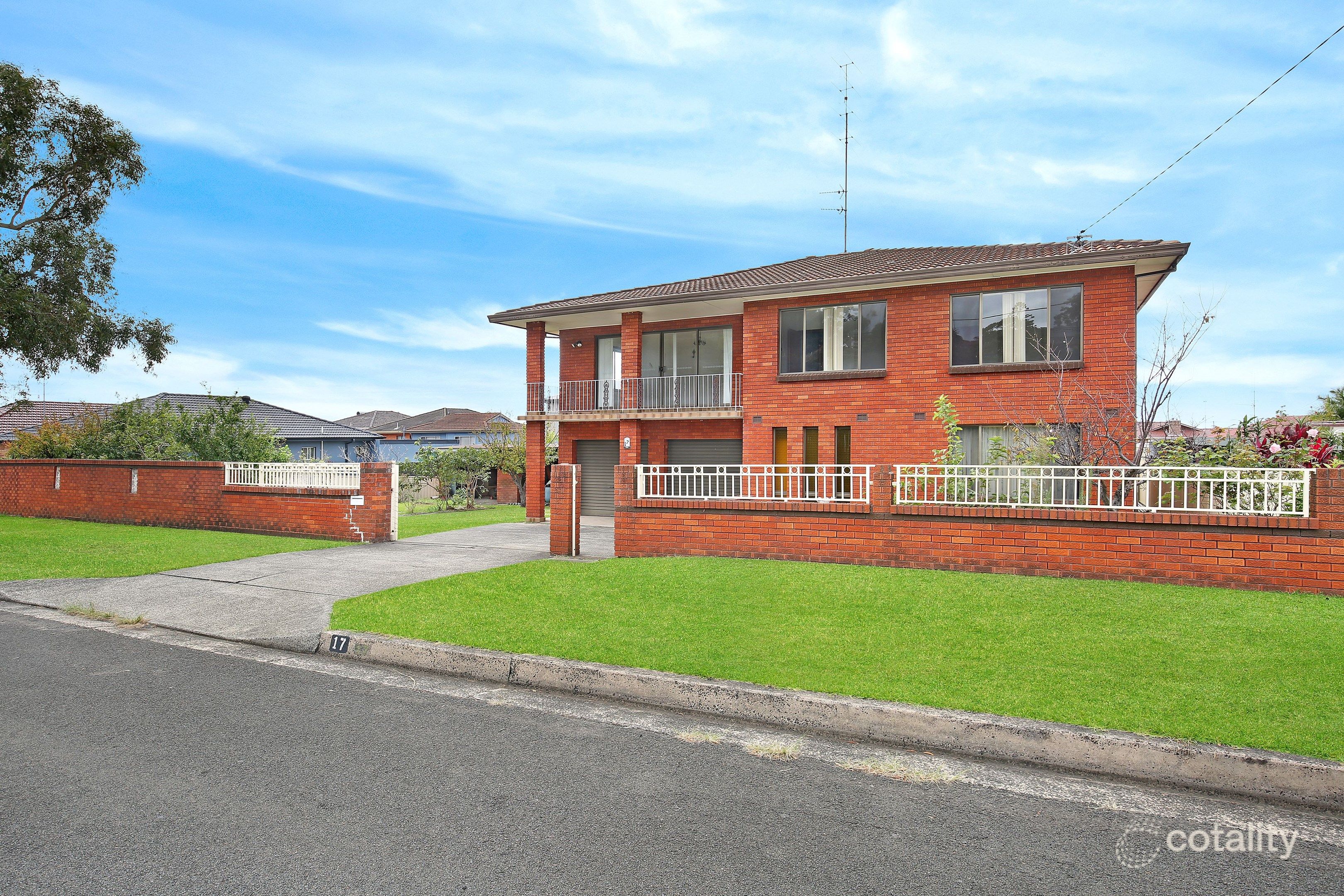 17 Myrtle St, Coniston, NSW 2500