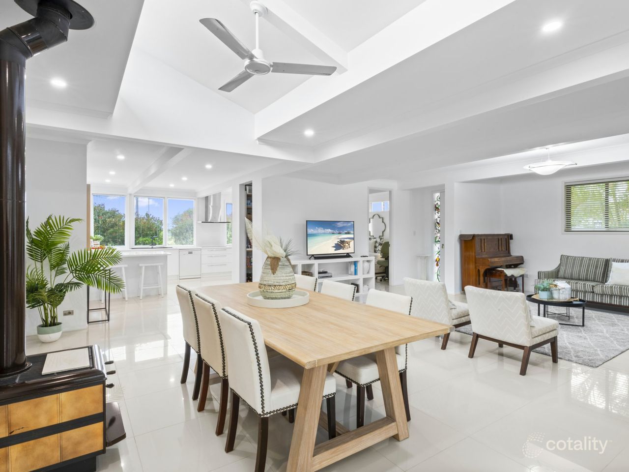 26 Moss Ave, Toukley, NSW 2263