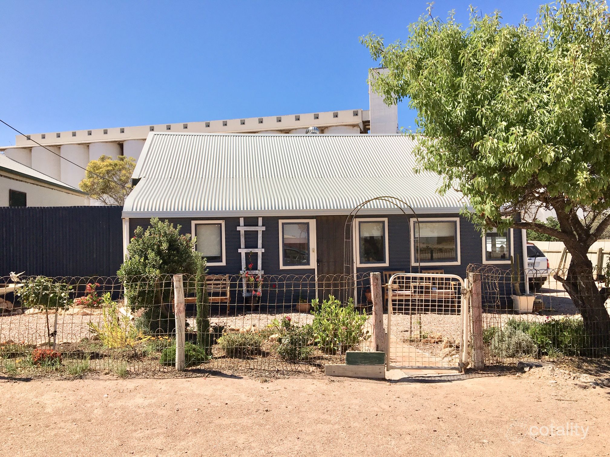 27 Kent St, Thevenard, SA 5690