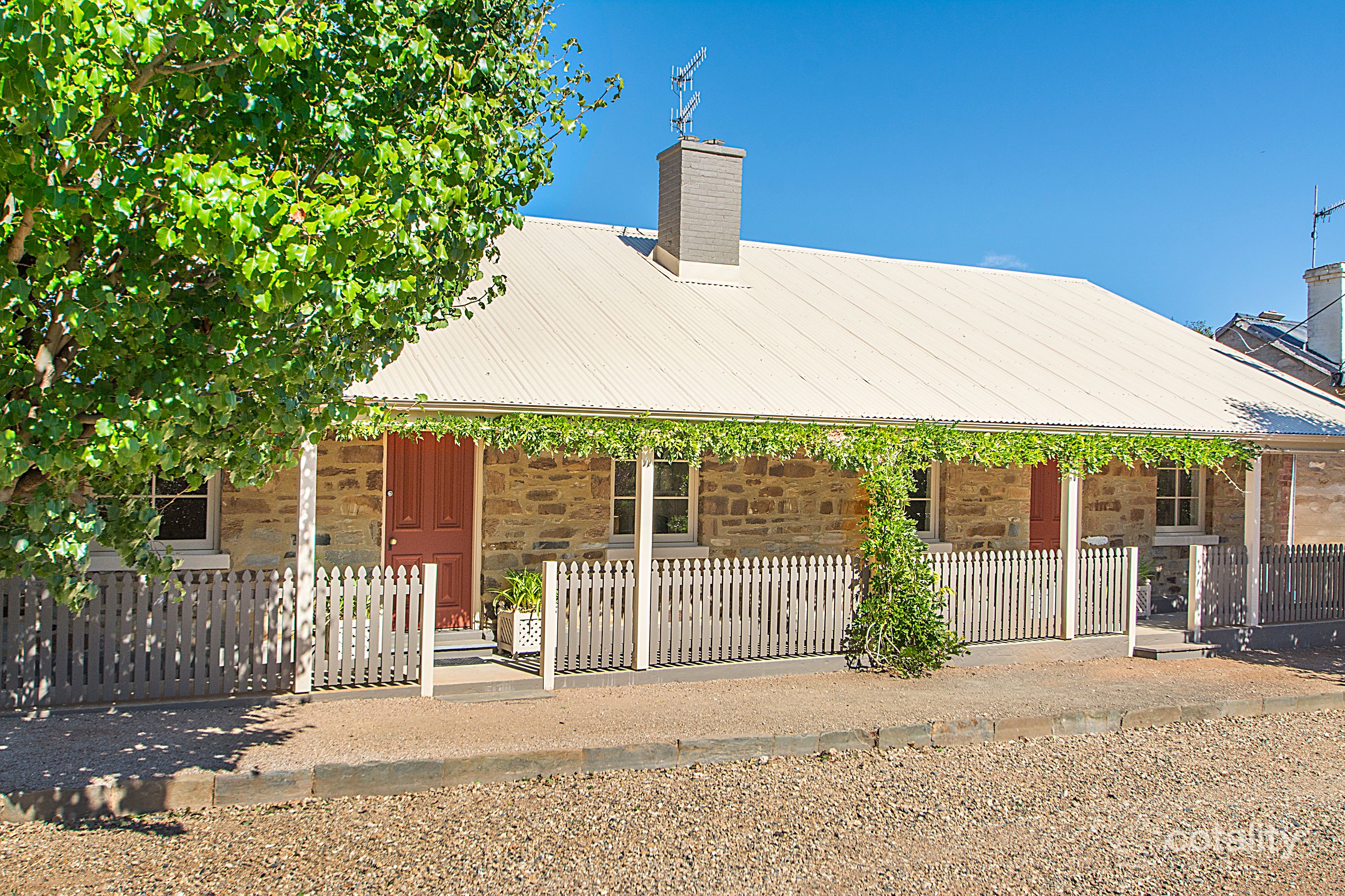 16-18 Taylor St, Burra, SA 5417