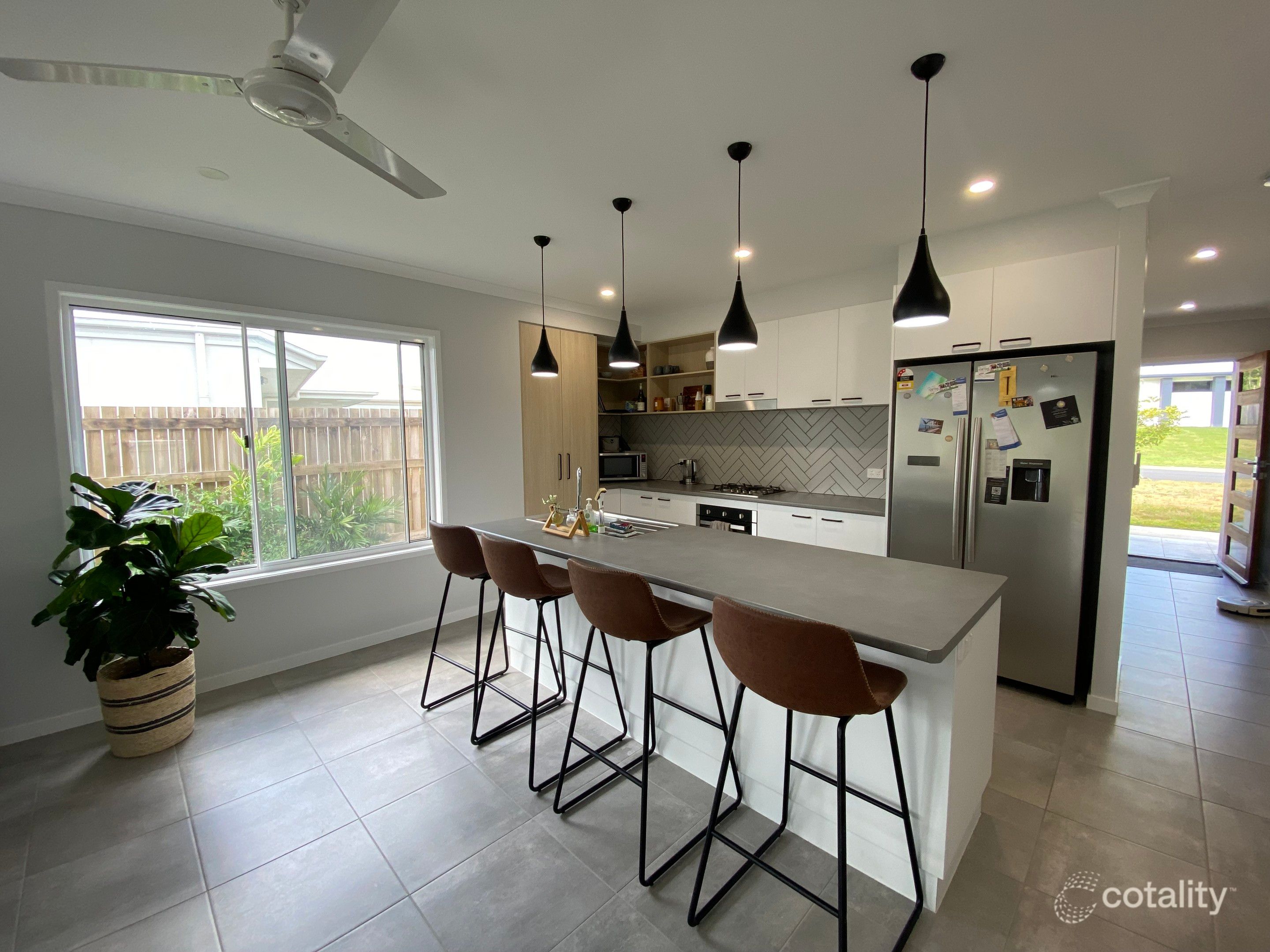 38 Trader Cres, Cannonvale, QLD 4802