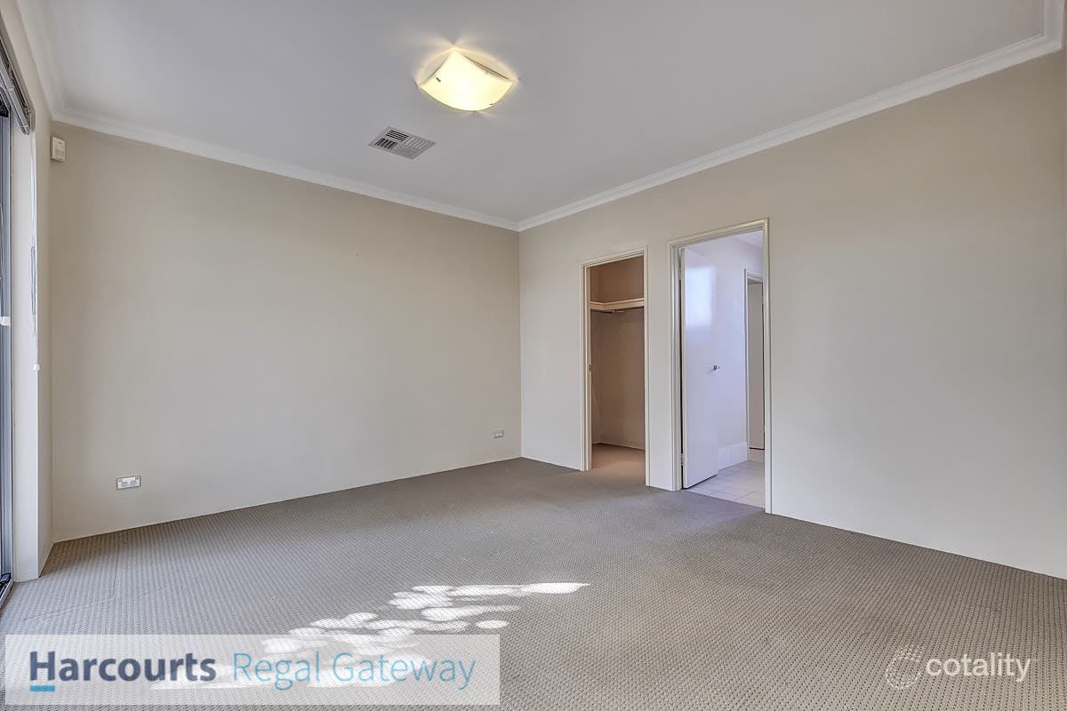 9 Justice Link, Atwell, WA 6164