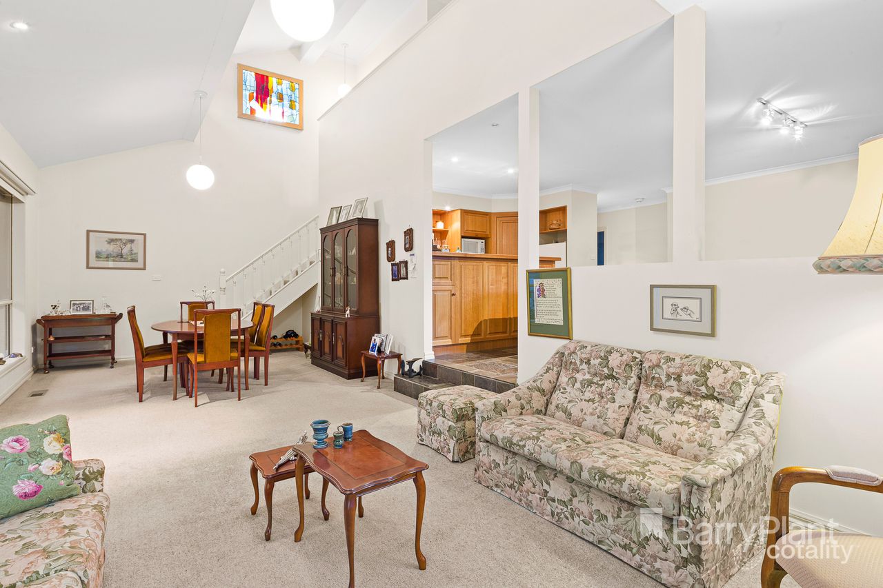 2/29 Tram Rd, Doncaster, VIC 3108