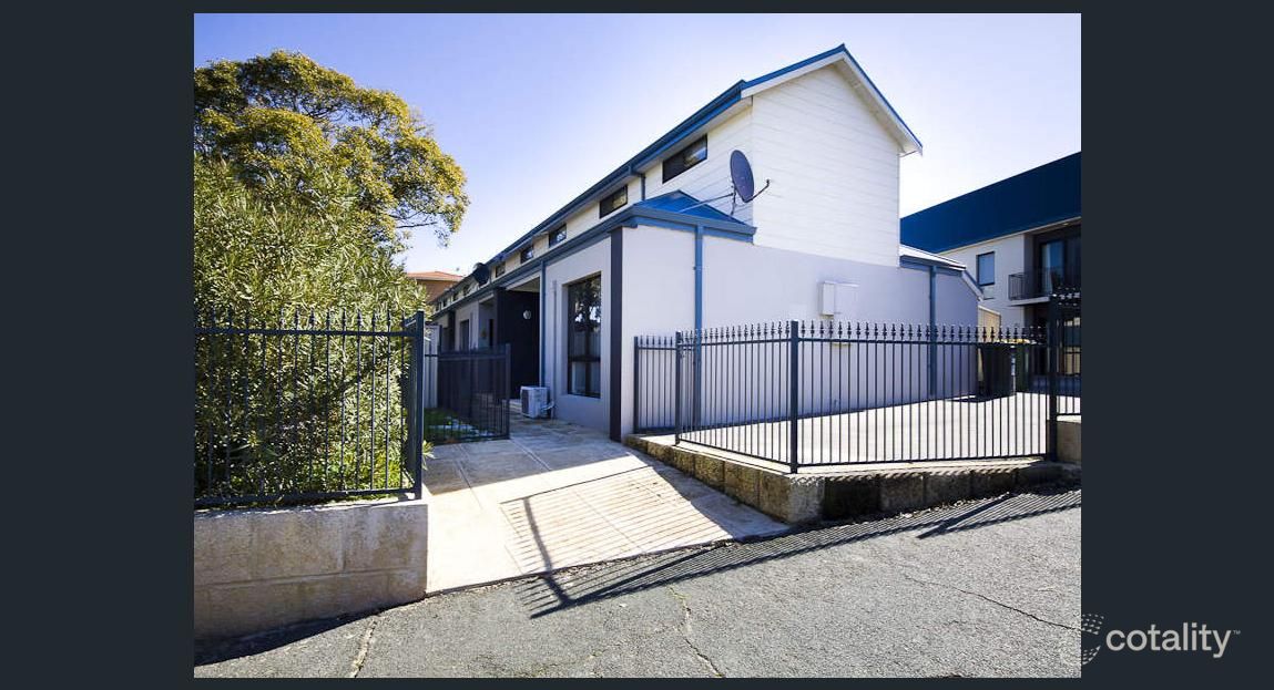 2/1 Stratford St, East Fremantle, WA 6158
