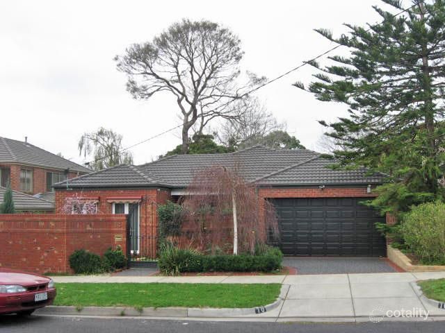 16 Comas Rd, Beaumaris, VIC 3193