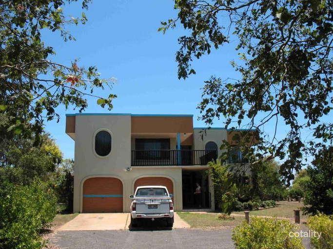 37 Moores, Burnett Heads, QLD 4670