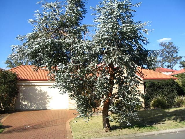 18 Arnold Janssen Dr, Beaumont Hills, NSW 2155
