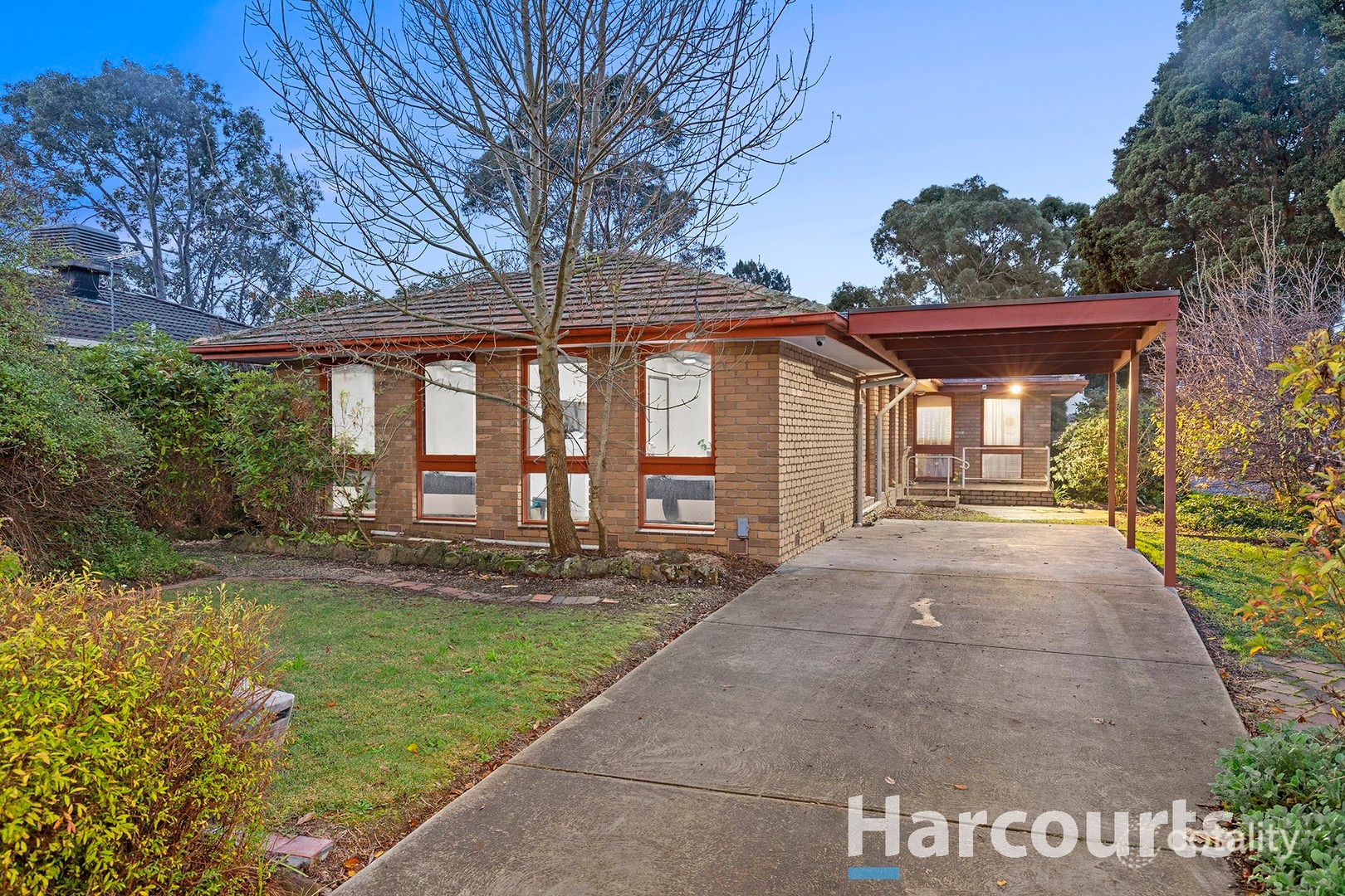 2 Winchester Dr, Bayswater North, VIC 3153