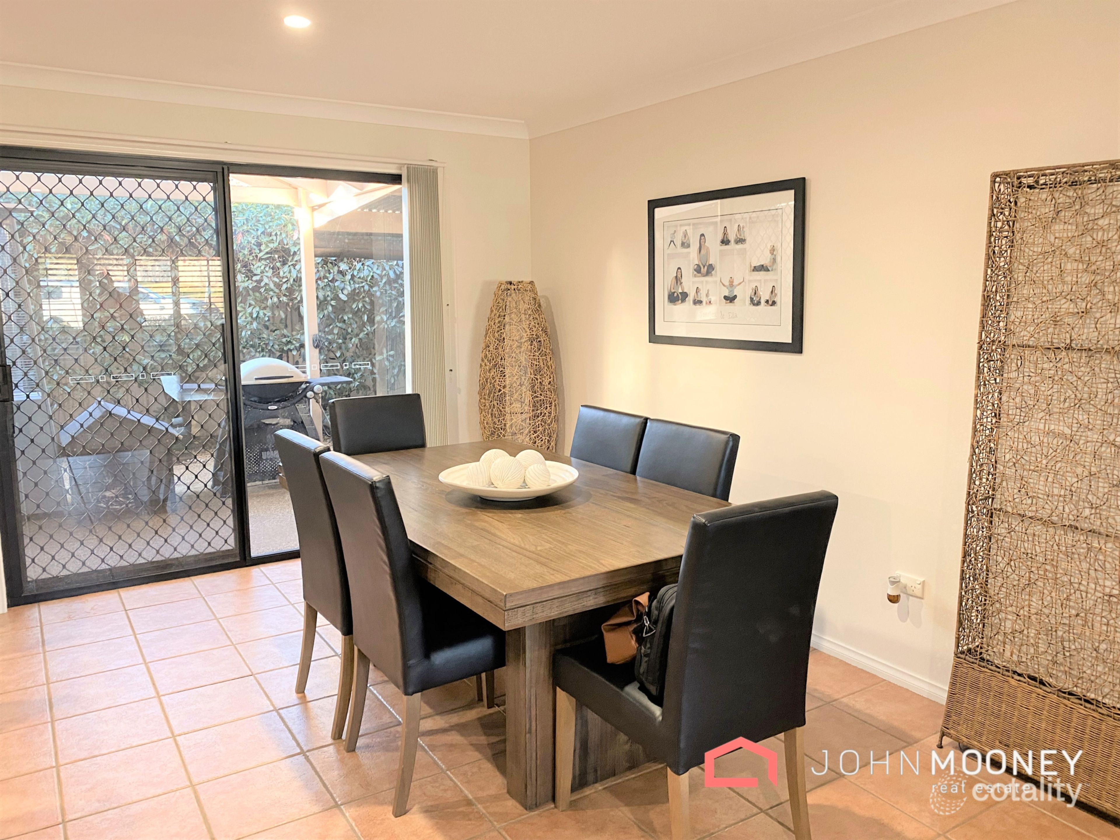 2/44 Berembee Rd, Bourkelands, NSW 2650