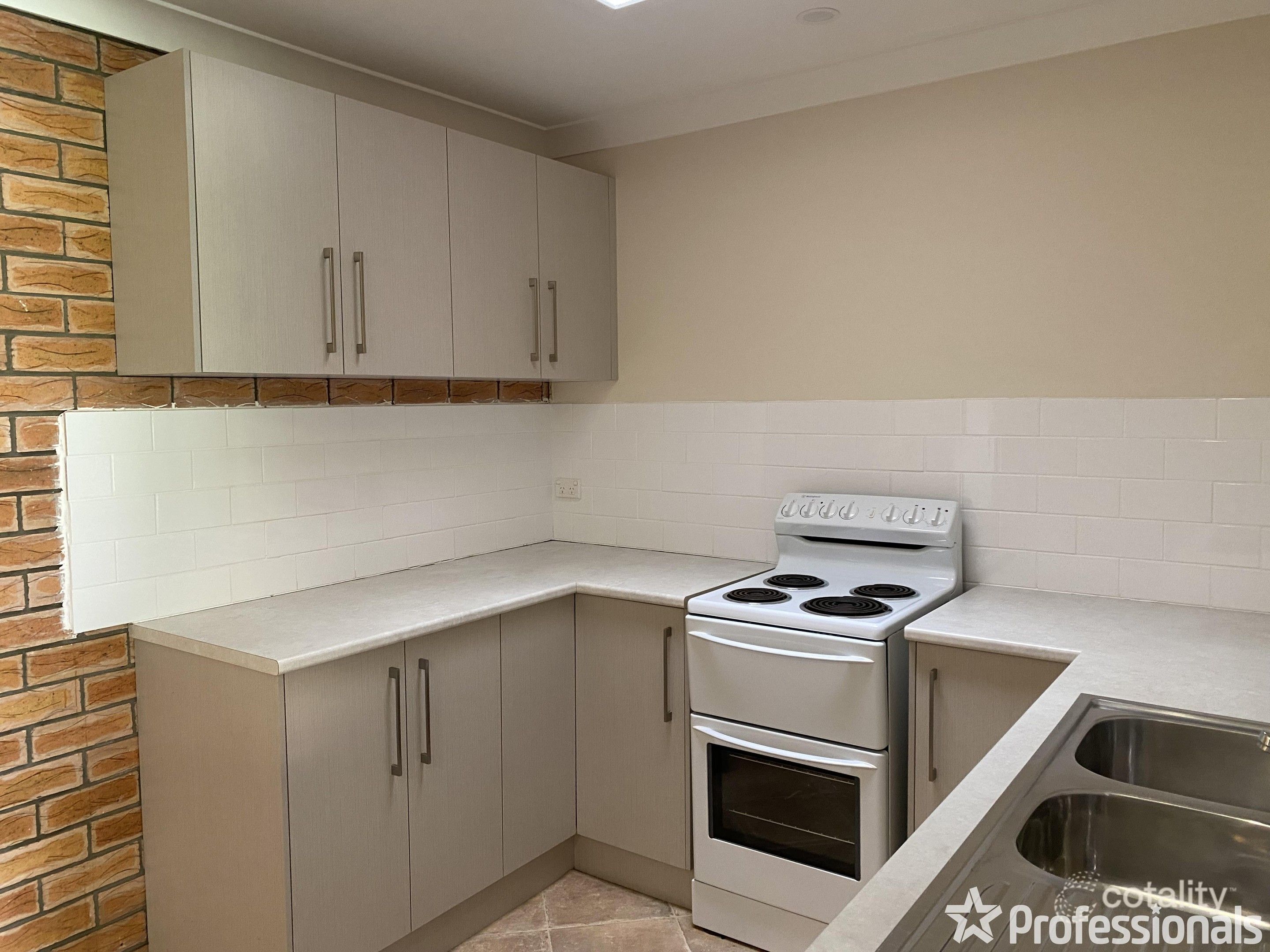 2/72 Page Ave, North Nowra, NSW 2541