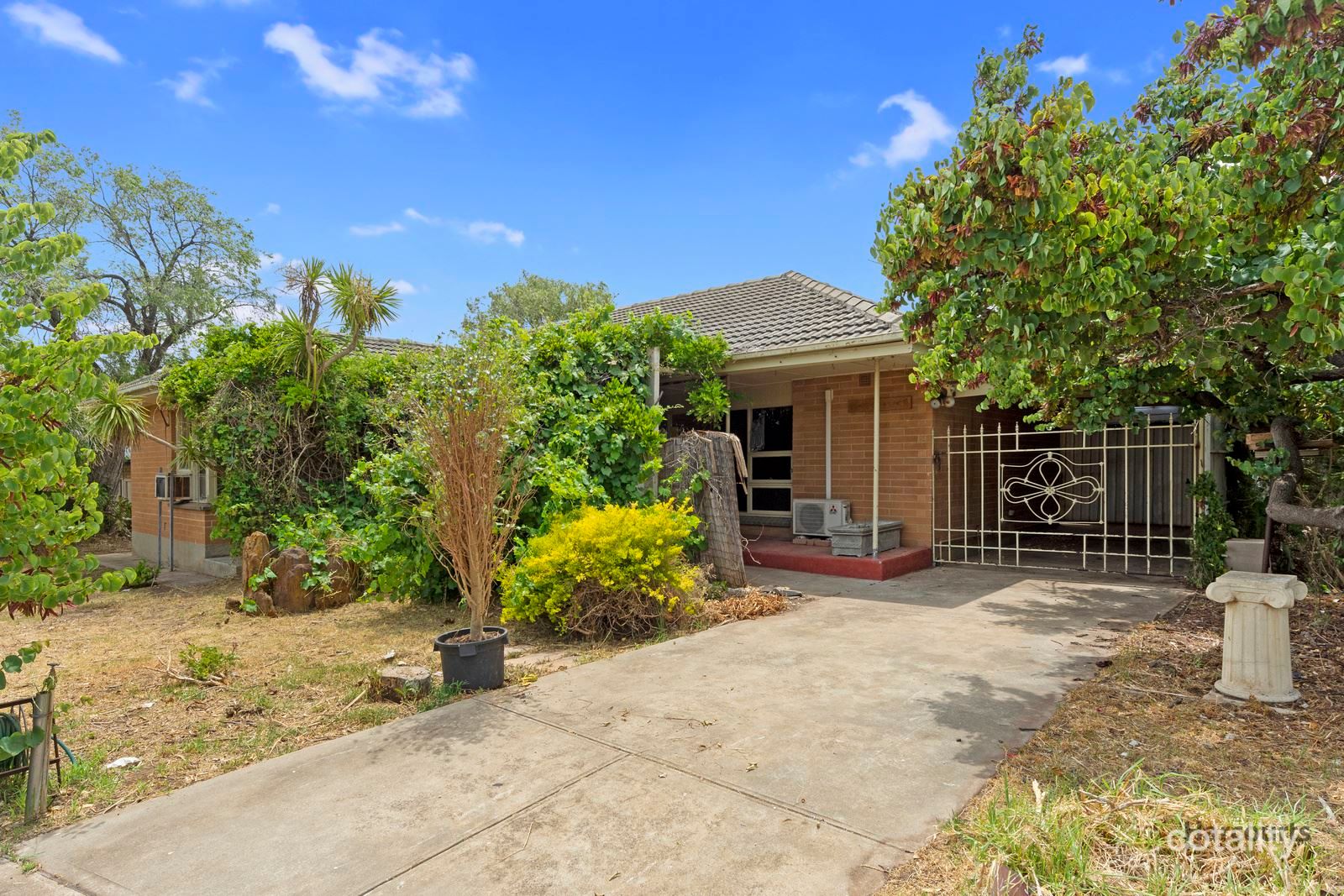 18 Salter Cres, Port Noarlunga, SA 5167