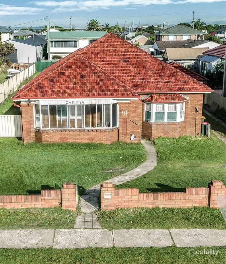 205 Mitchell St, Stockton, NSW 2295