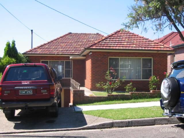 17 Gretchen Ave, Earlwood, NSW 2206