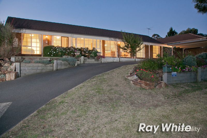 15 Fernwood Dr, Langwarrin, VIC 3910