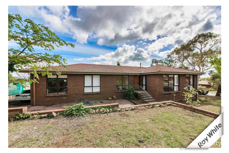 2 Eddison Pl, Fraser, ACT 2615