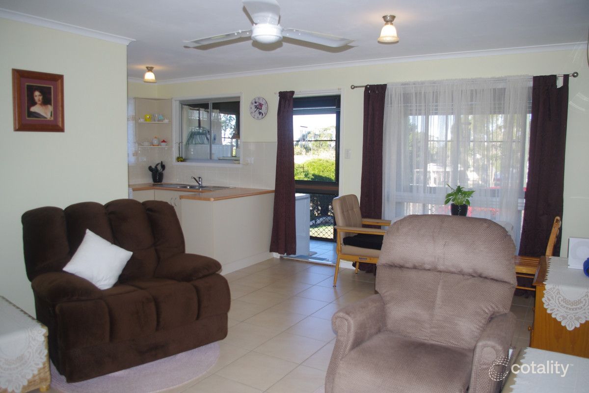 3 Robert St, Grantham, QLD 4347