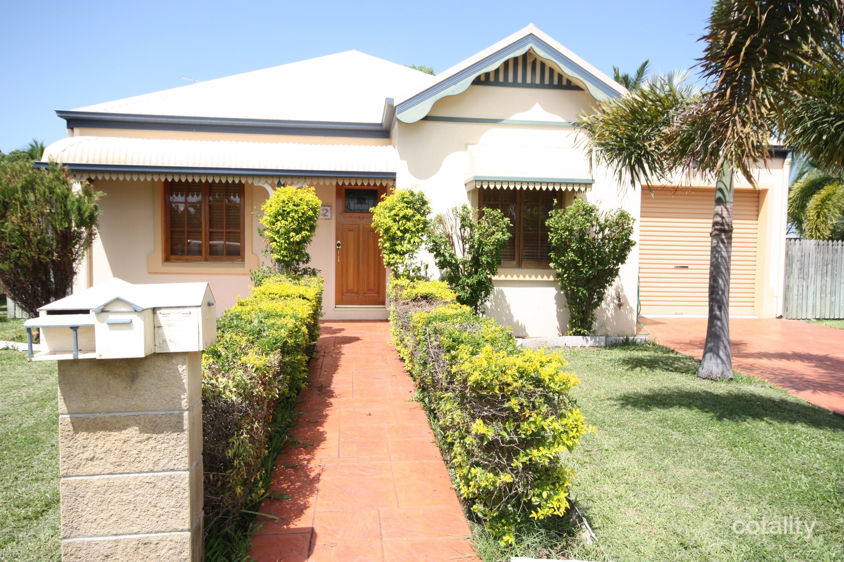 42 Laurence Cres, Ayr, QLD 4807