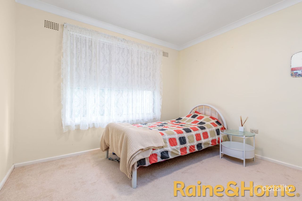 11 Margaret Cres, Dubbo, NSW 2830