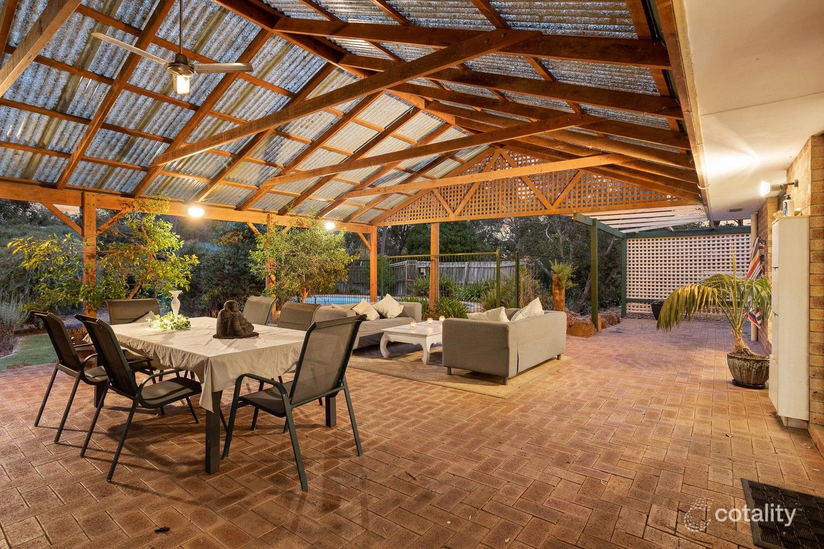 23 Patricia Rd, Kalamunda, WA 6076