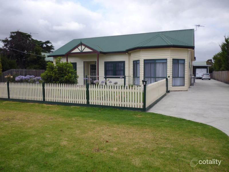 6 Hobson St, Stratford, VIC 3862