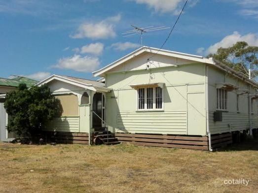 64 Curtis St, Dalby, QLD 4405