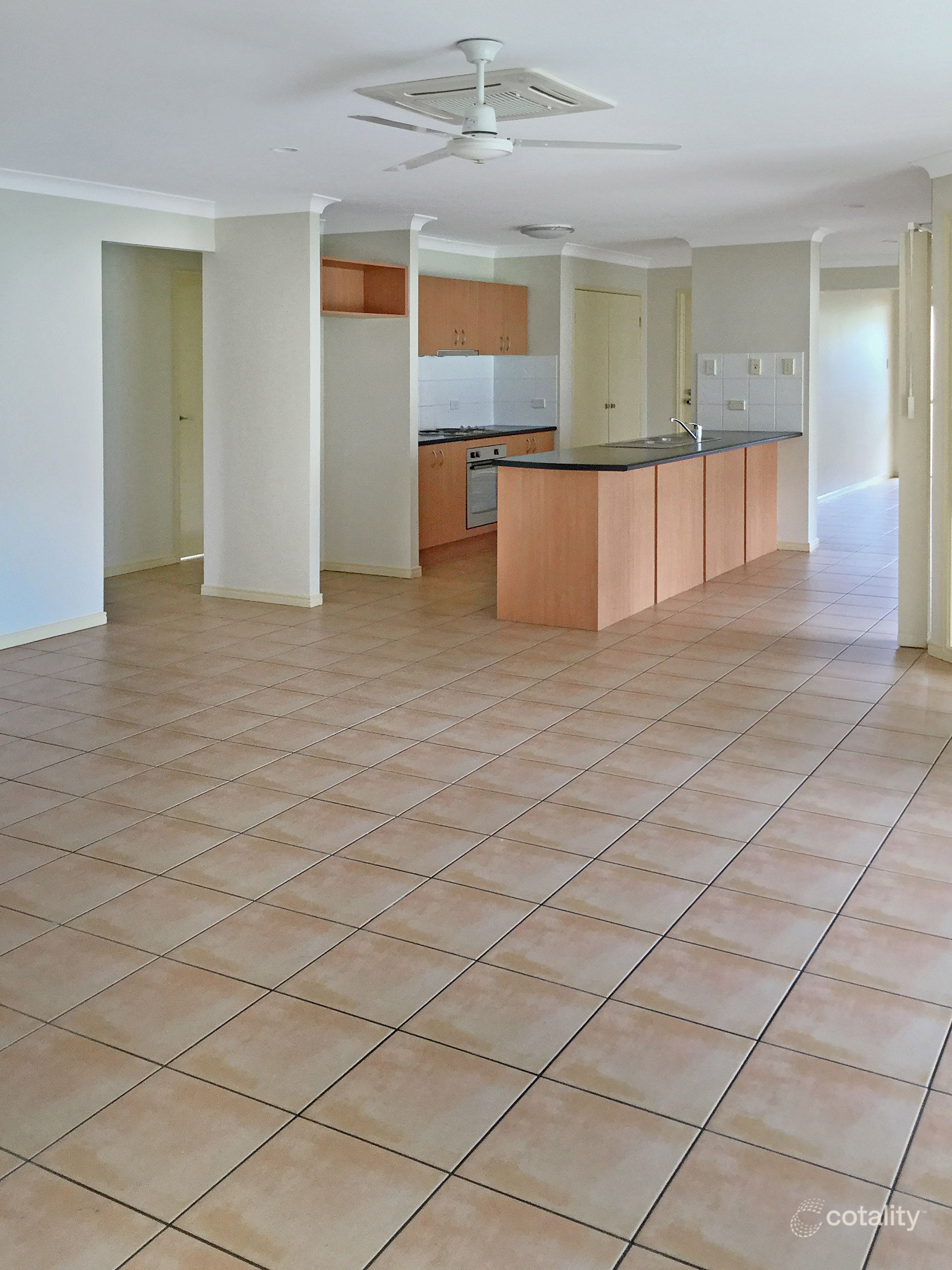 17 Corowa Ct, Eatons Hill, QLD 4037