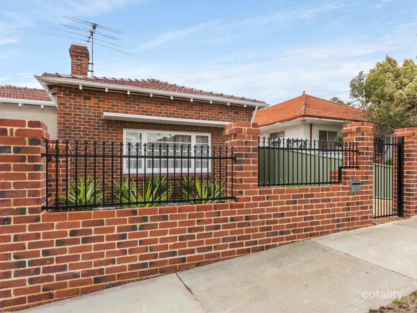 82 Raglan Rd, Mount Lawley, WA 6050