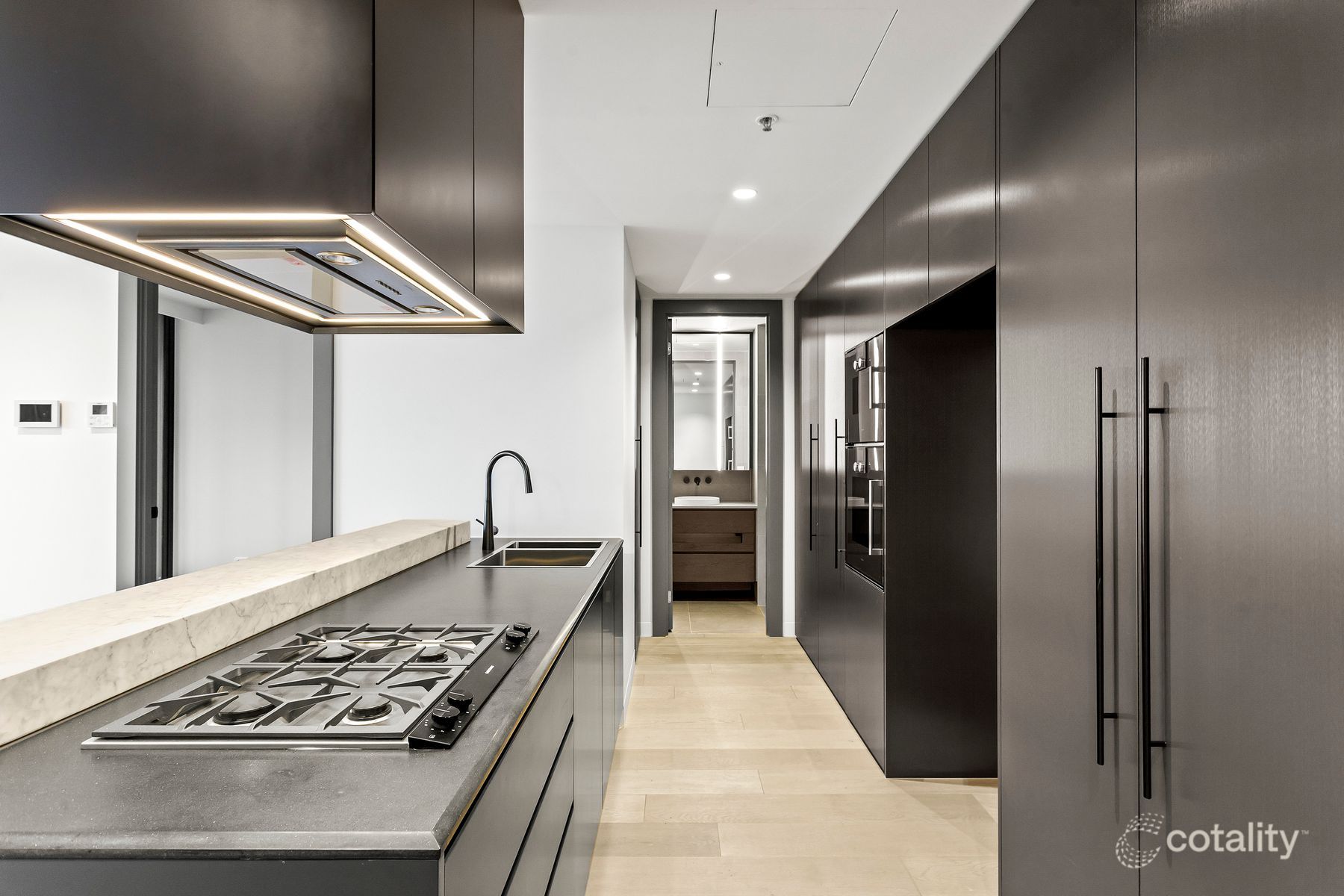 1006/25 Waterfront Way, Docklands, VIC 3008