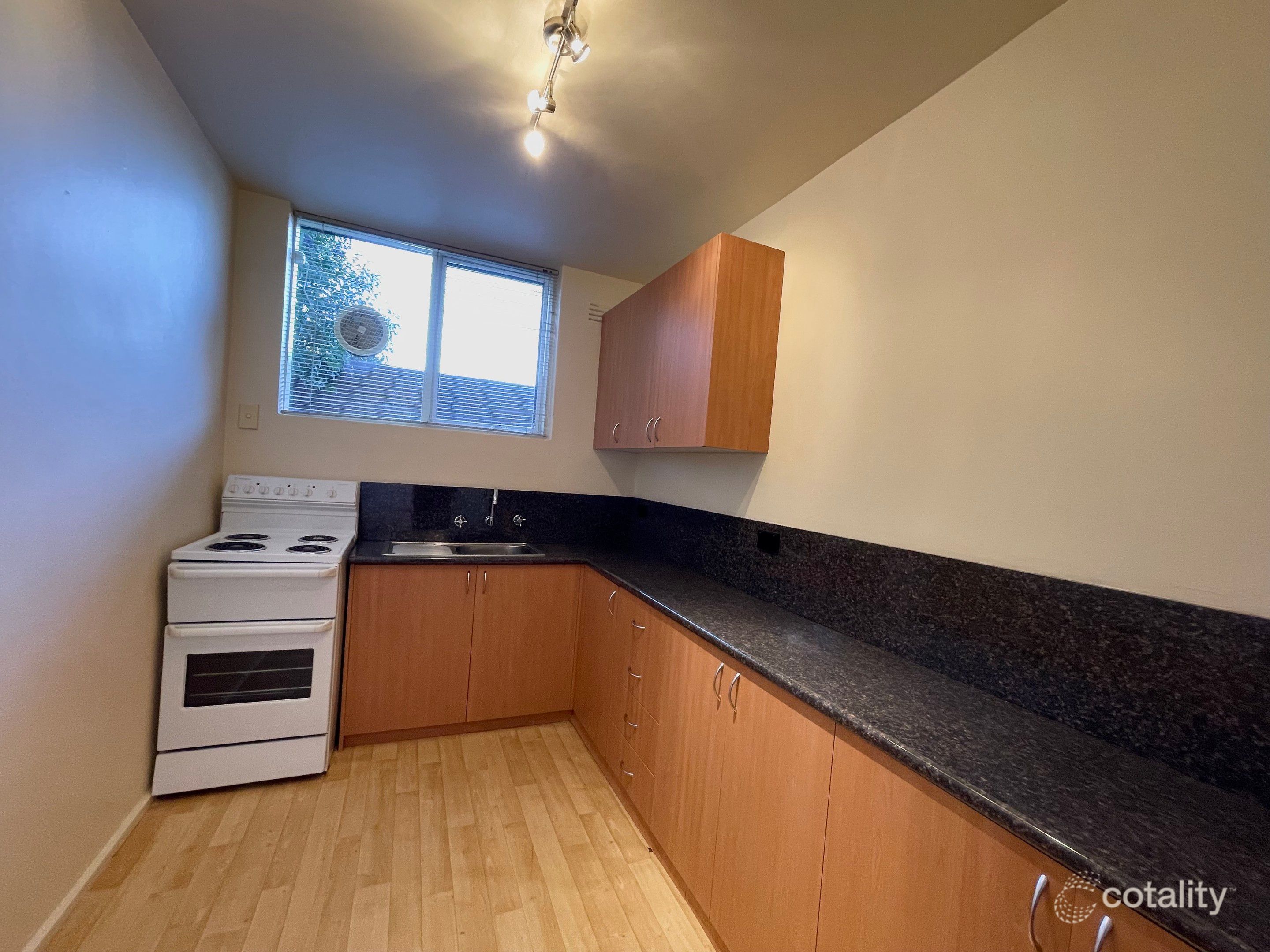 17/214 Kambrook Rd, Caulfield, VIC 3162