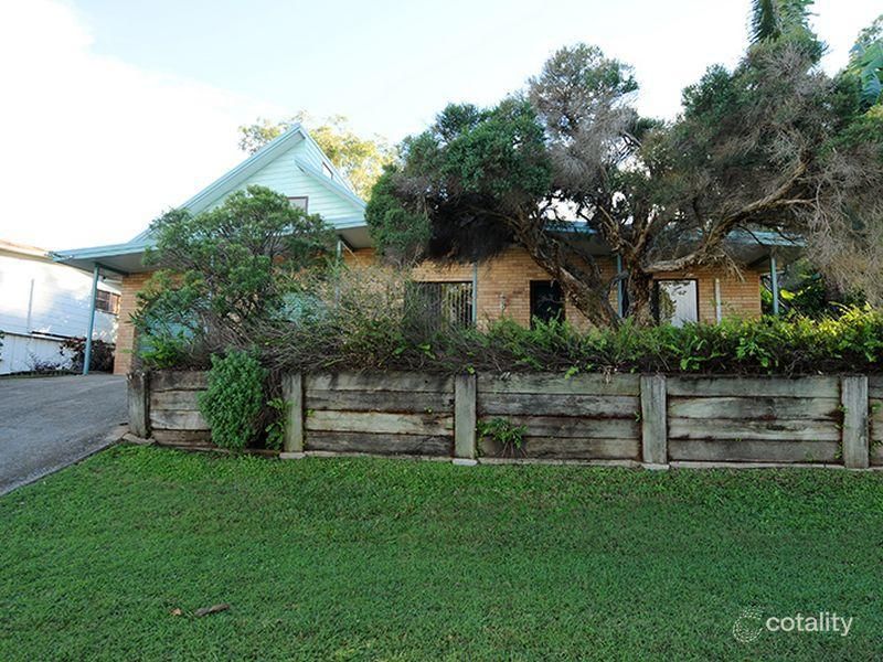 13 Cook St, West Gladstone, QLD 4680
